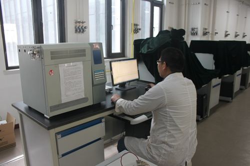 iPhoneX售價(jià)999美元，當(dāng)您心疼并給腎套殼時(shí)，甲醛危害也來(lái)啦，除甲醛最有效方法您需要了解