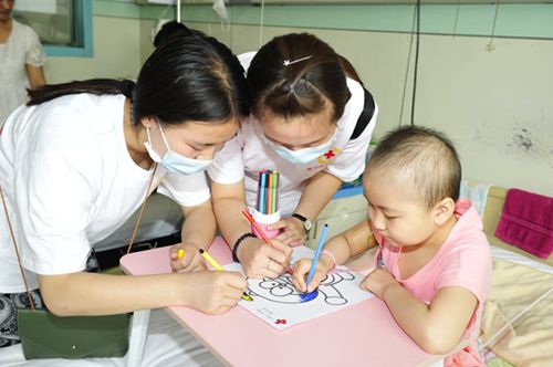 室內(nèi)甲醛超標(biāo)怎么辦？為了快樂暑假，父母必須這么做！