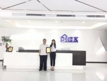 熱烈祝賀張總簽約創綠家鄭州市縣級代理!